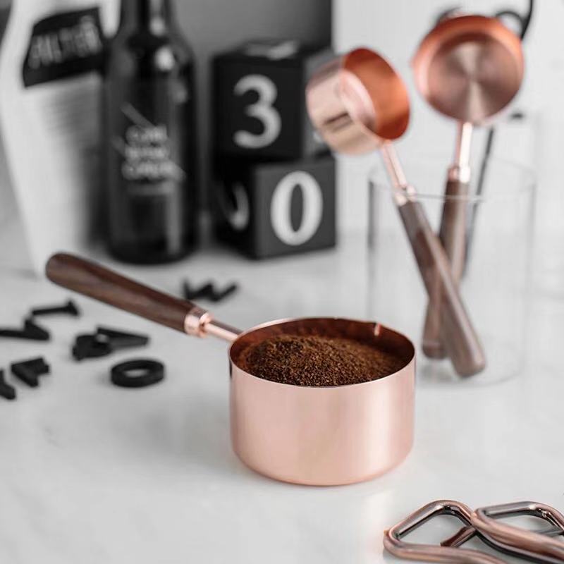 4pcs/set Stainless Steel Measuring Cups with Wood Handle Rose Gold For Baking Sugar