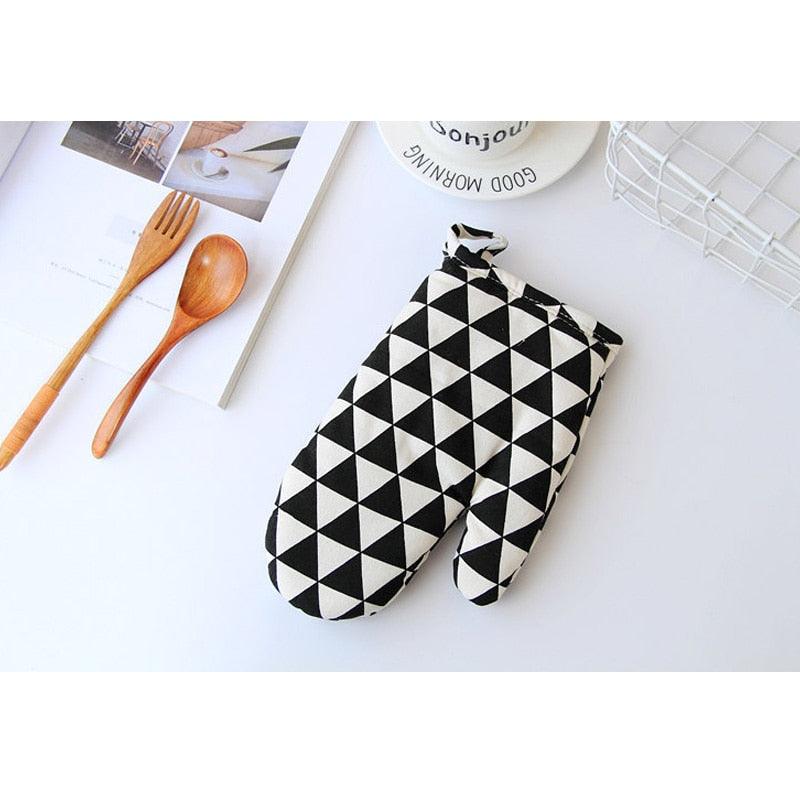 Cotton Oven Glove 1 Pcs Non-slip Glove BBQ Grill Glove Nice Kitchen Cooking Heatproof Mitten