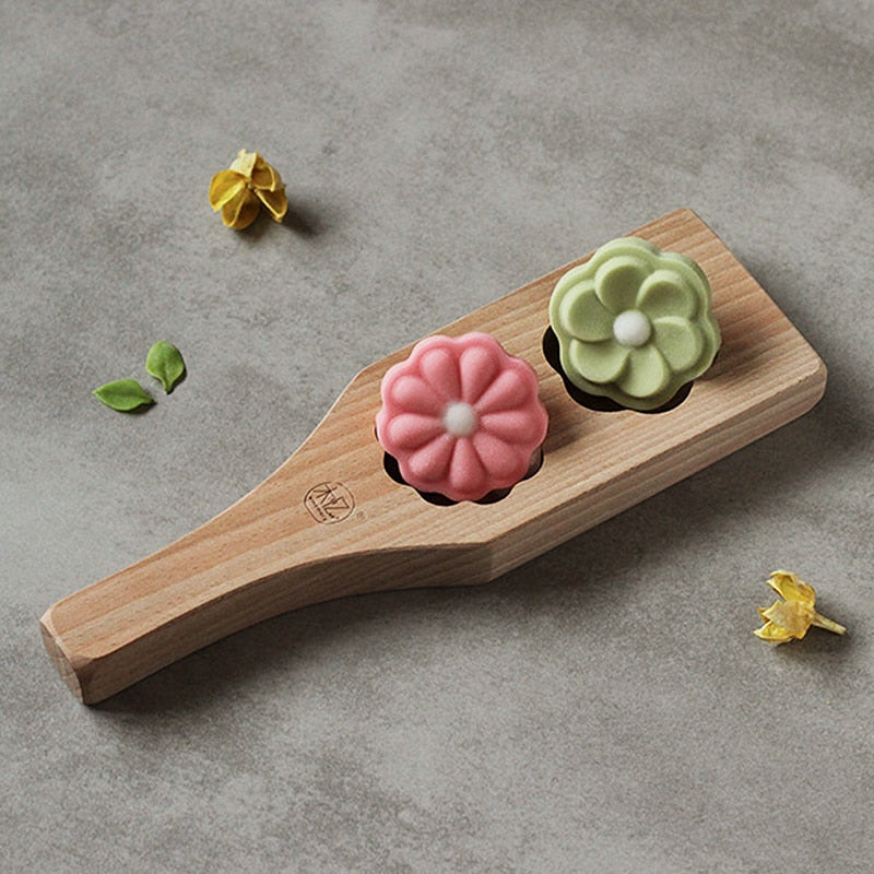 Wooden Pastry Mold Baking Tool for Making Mung Bean Cake Ice Skin Fondant Cake Chocolate Moon Mold