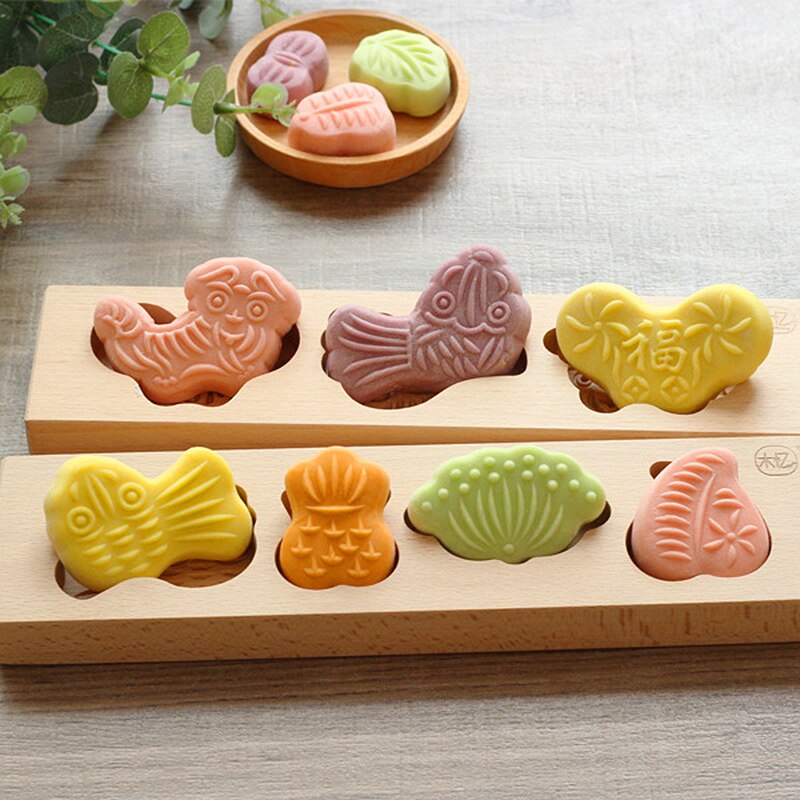 Wooden Pastry Mold Baking Tool for Making Mung Bean Cake Ice Skin Fondant Cake Chocolate Moon Mold